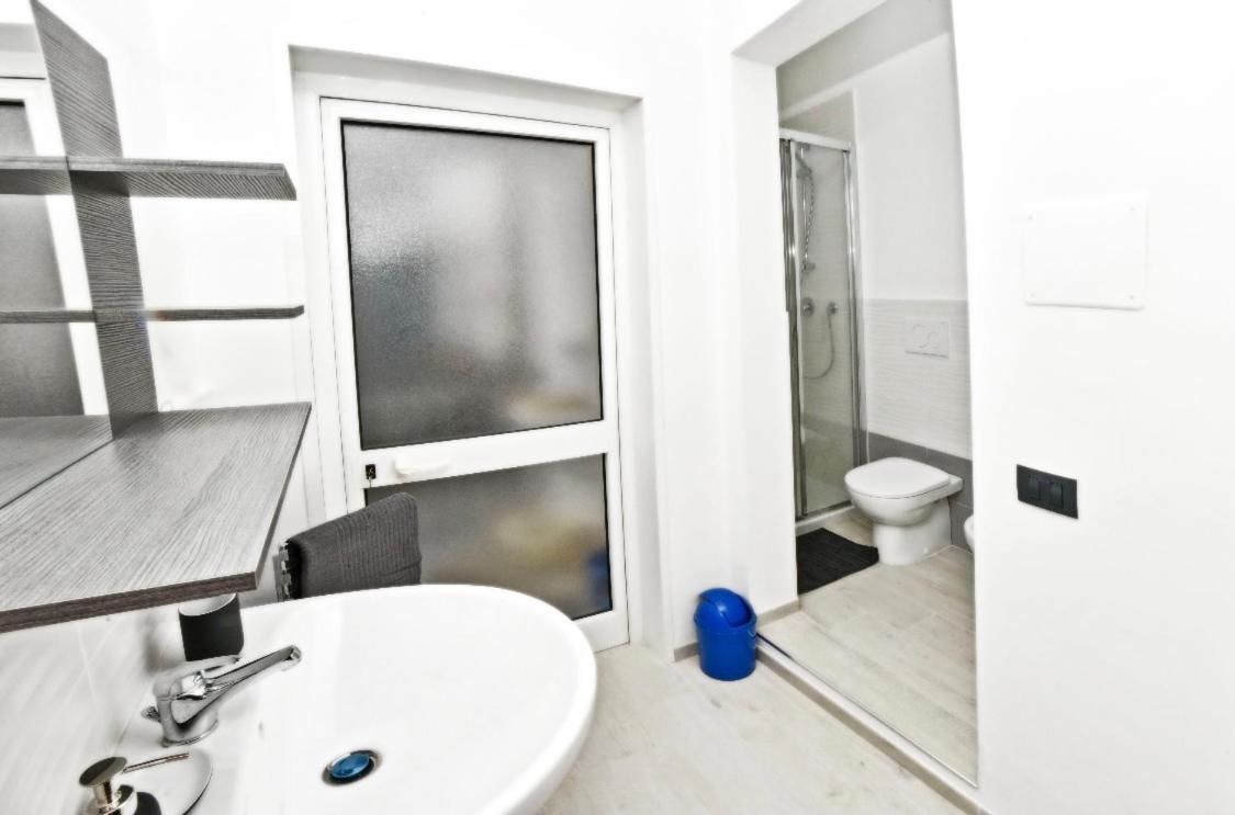 Borgo 98 Guest House Matrimoniale Con Bagno Privato Livorno Bagian luar foto